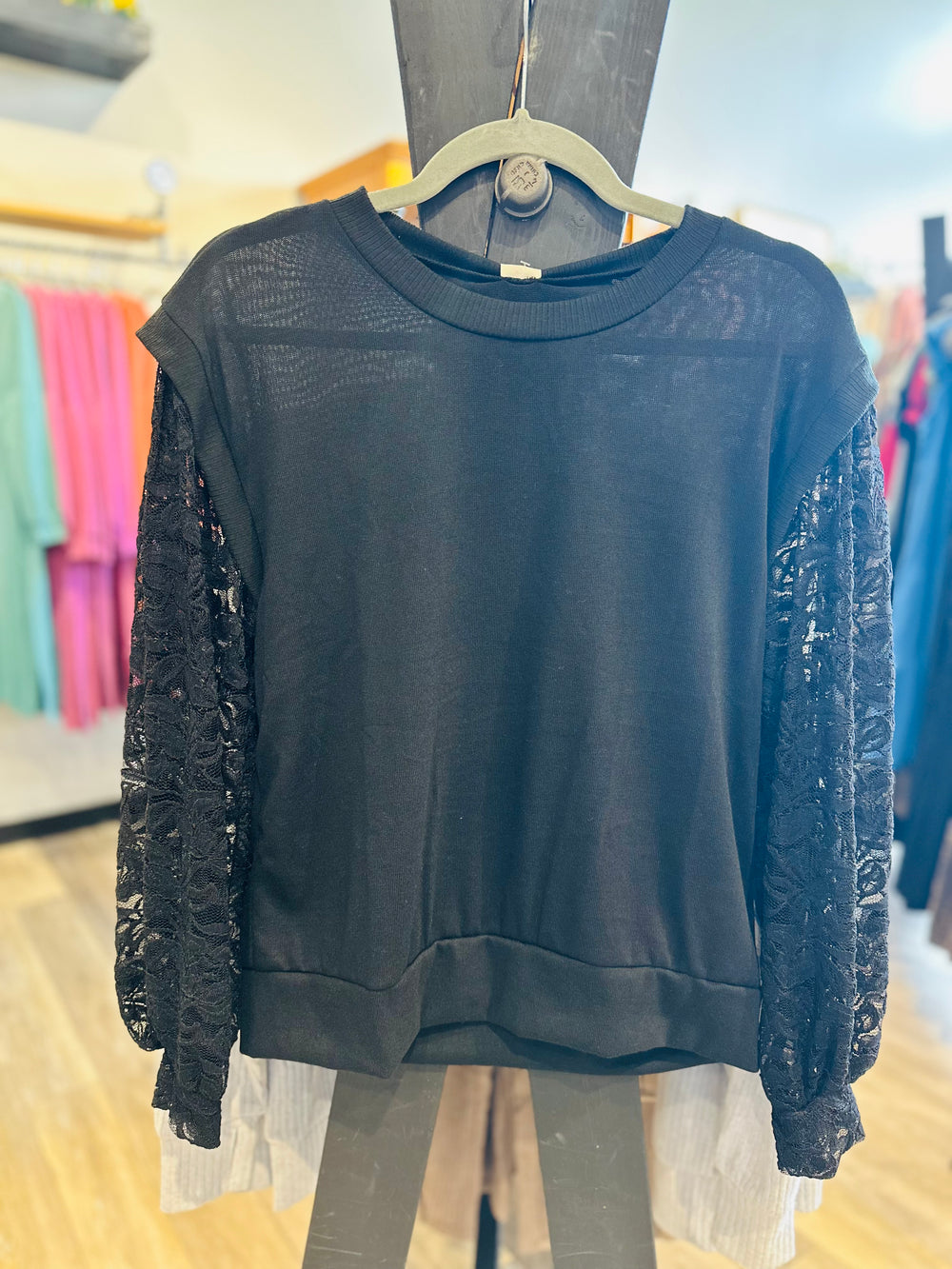 Curvy ~ Black Lace Sleeve Top