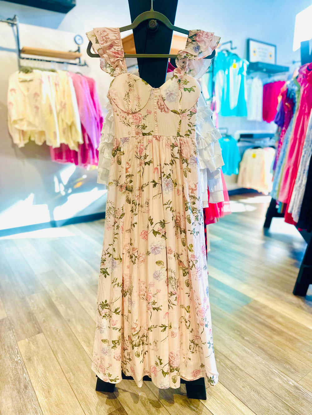 Floral Sweetheart Neck Maxi Dress