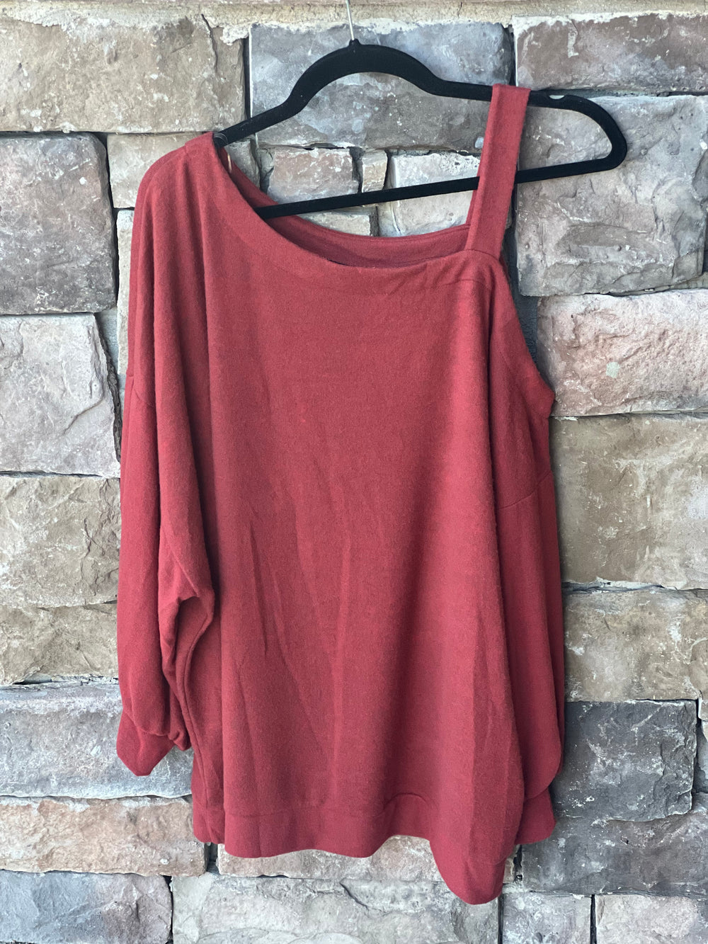 Curvy ~ Hacci Brush Cold Shoulder Top