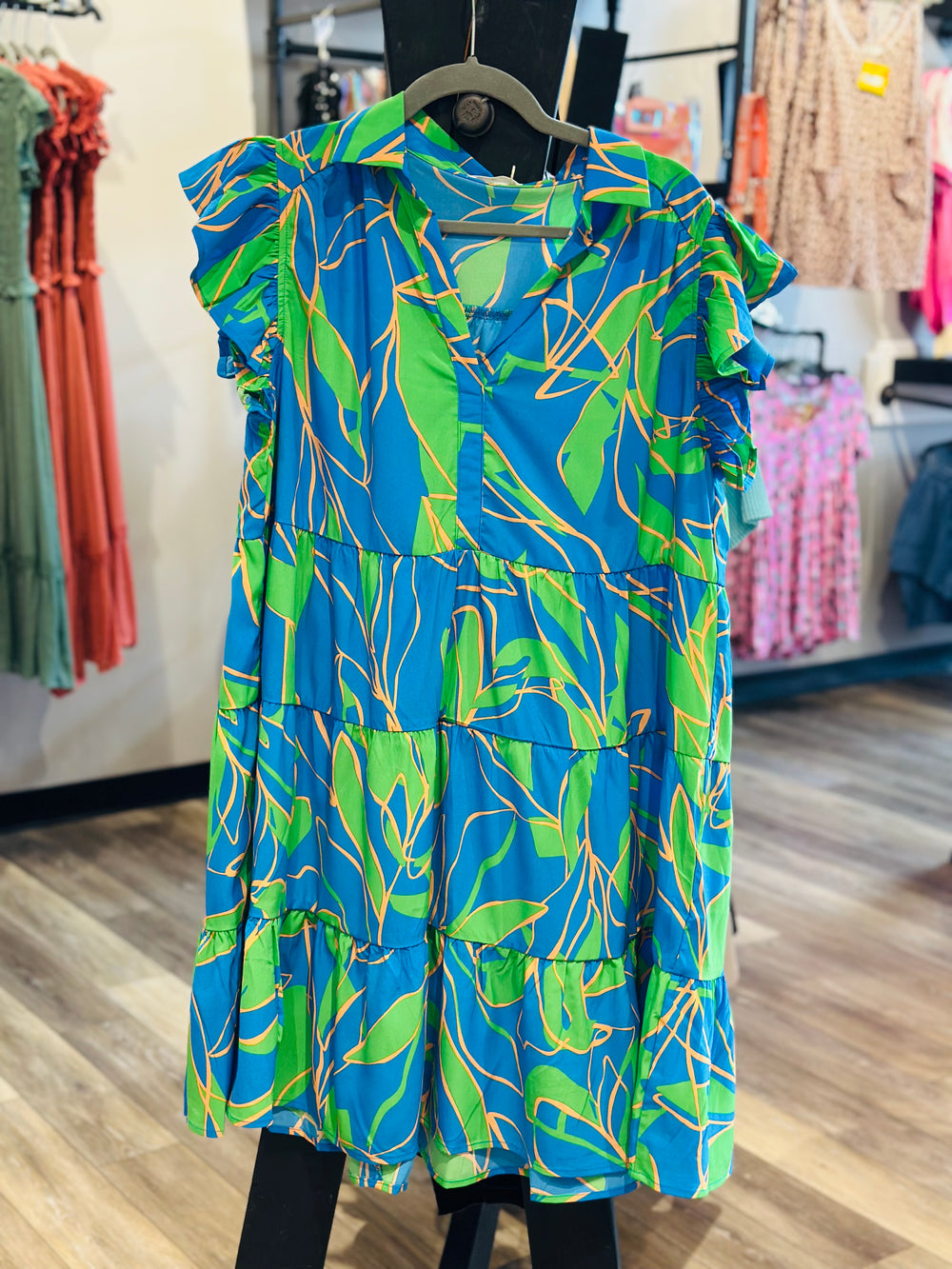 Curvy ~ Leaf Print Dress