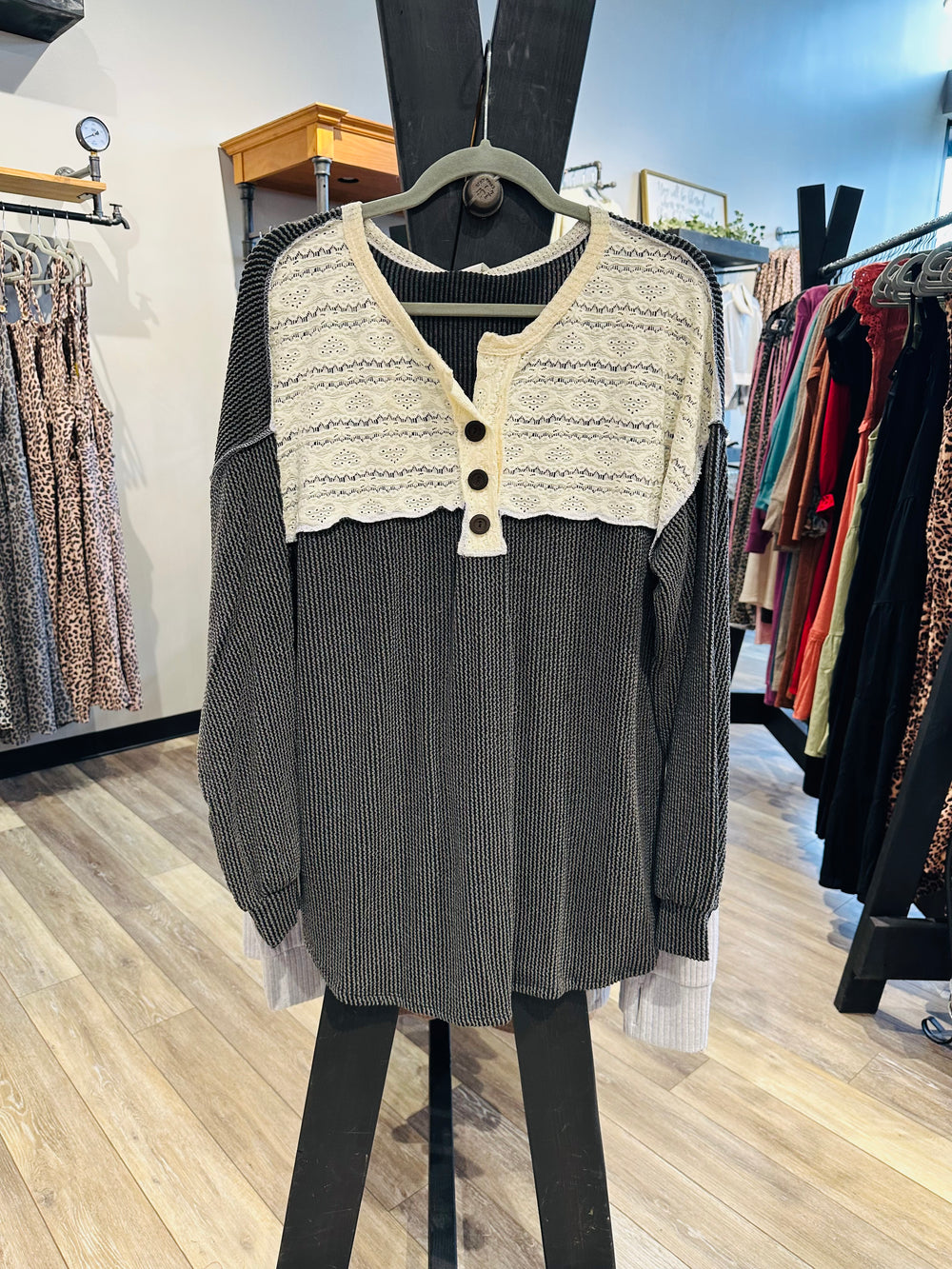 Curvy ~ Lace Detail Top